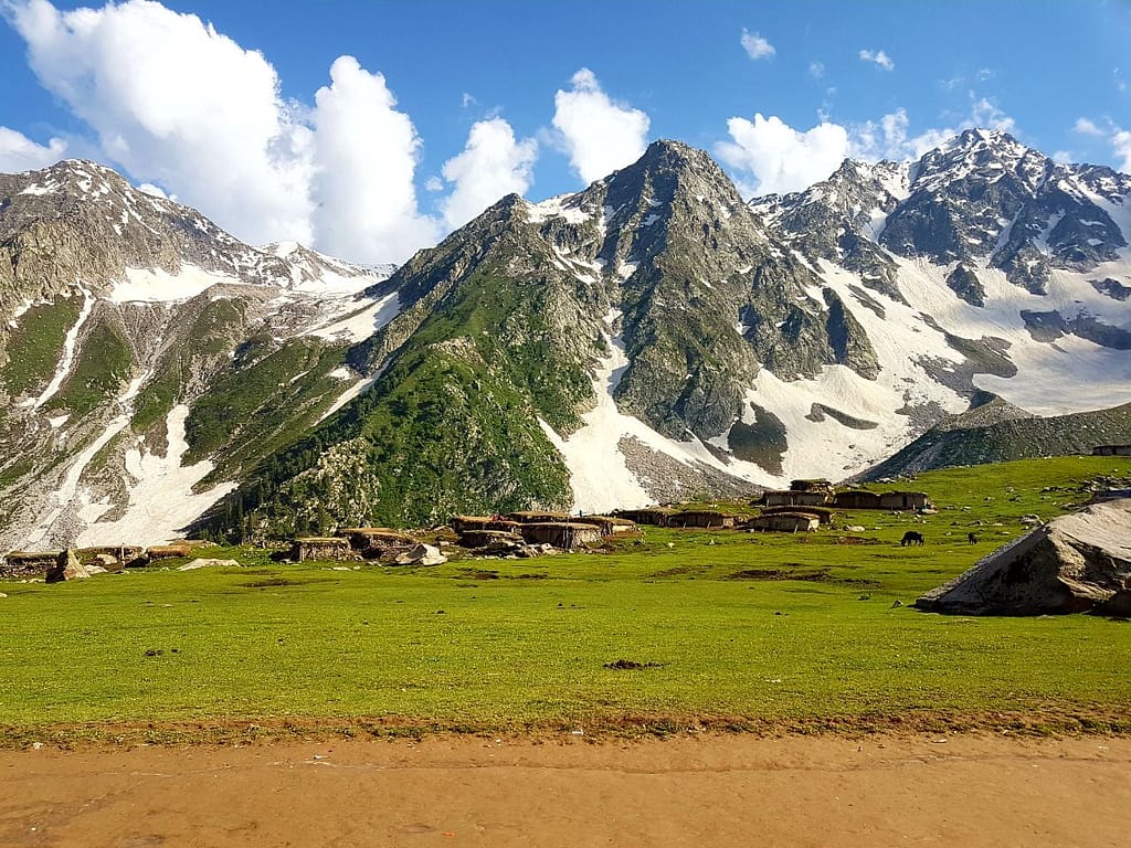 Tourists places in Neelum Valley
