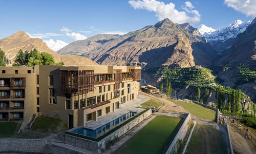 serena hunza