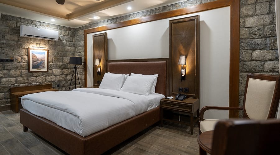 green pak hunza room